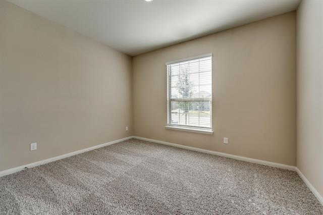 Foto del edificio - 243 Elam Dr