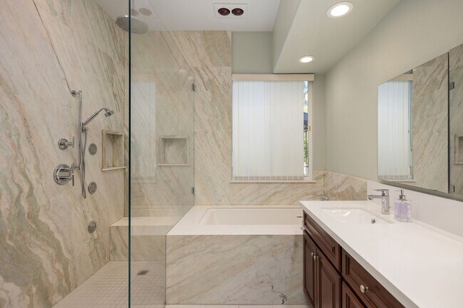 Foto del edificio - Stunning 3 bedroom home in San Clemente