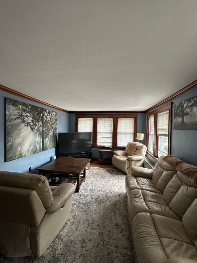 Foto principal - 76 Colborne Rd