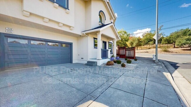 Foto del edificio - 3502 Parker Hill Court