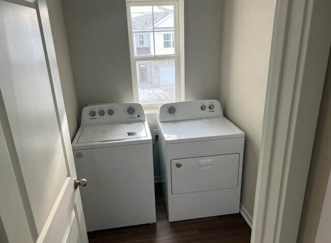 Foto del edificio - 309 Juniper Dr