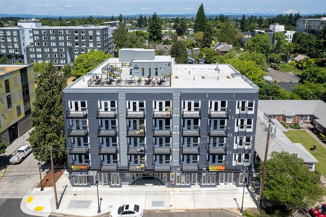 Building Photo - Paceline