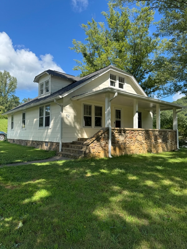 Building Photo - 62 Elm Tree Ln