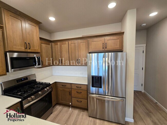 Foto del edificio - Charming 2-Bedroom, 2-Bath Home in a Prime Hillsboro Location *** Special offer of $150 on your f...