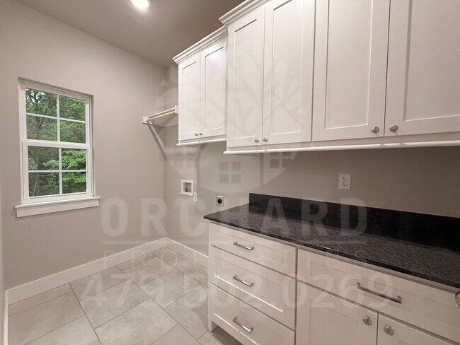 Foto del edificio - Bella Vista Single-Family Home- 2 Bed/ 2 Bath with Hobby Room- Well-Designed Cheston Plan