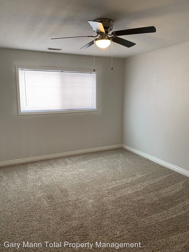 Building Photo - 3 br, 1 bath House - 1240 Vandenberg Ave