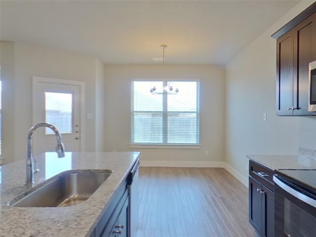 Building Photo - 10304 Ft Teran Trl