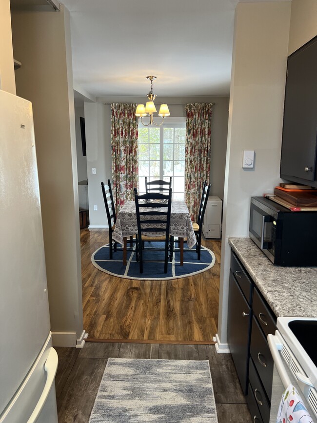 Dining Area - 15 Linwood Rd