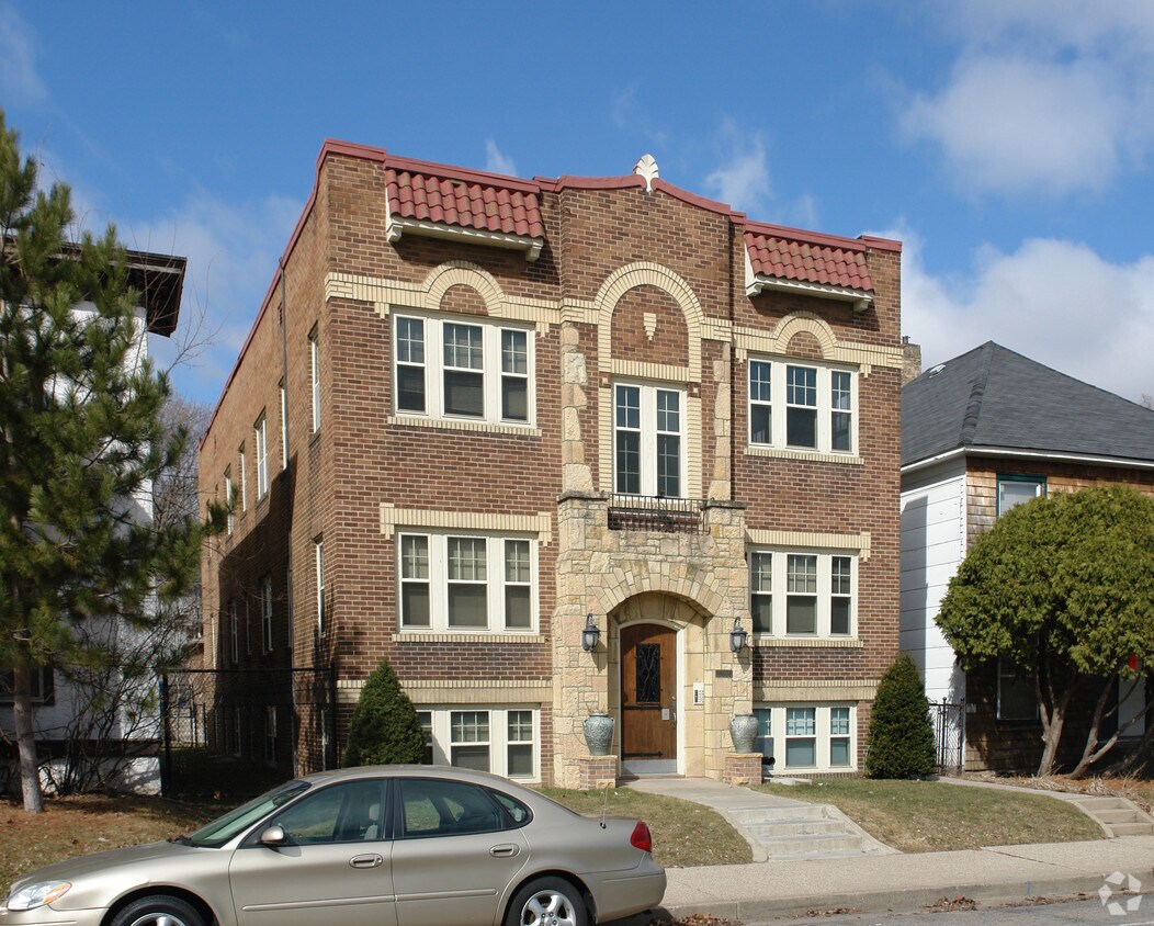 3208 Bryant Ave S, Minneapolis, MN 55408 Apartments in Minneapolis