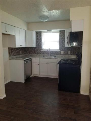 Foto del edificio - 6494 Central Ave