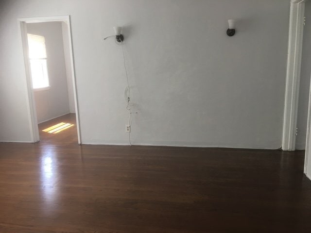 Building Photo - 4261 1/2 Garthwaite Ave