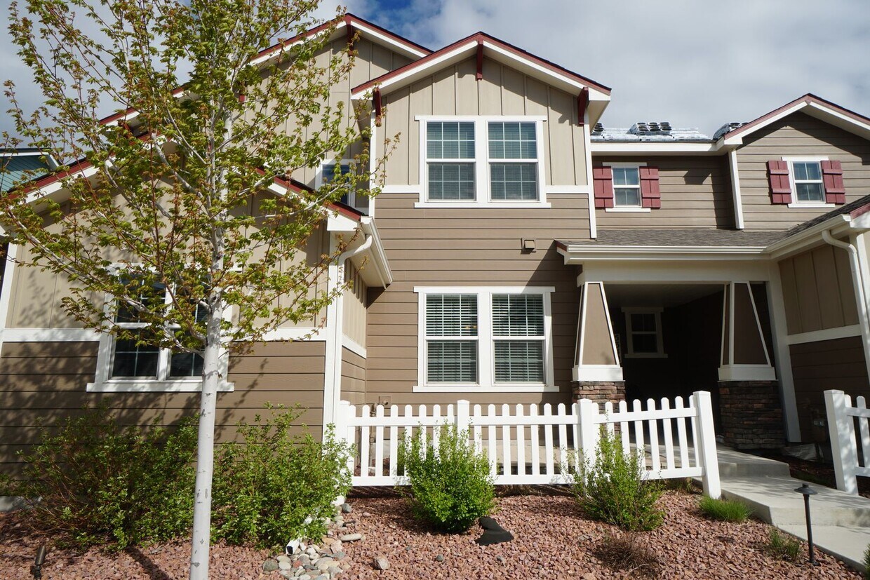 Primary Photo - 5342 Wild Sage Grove