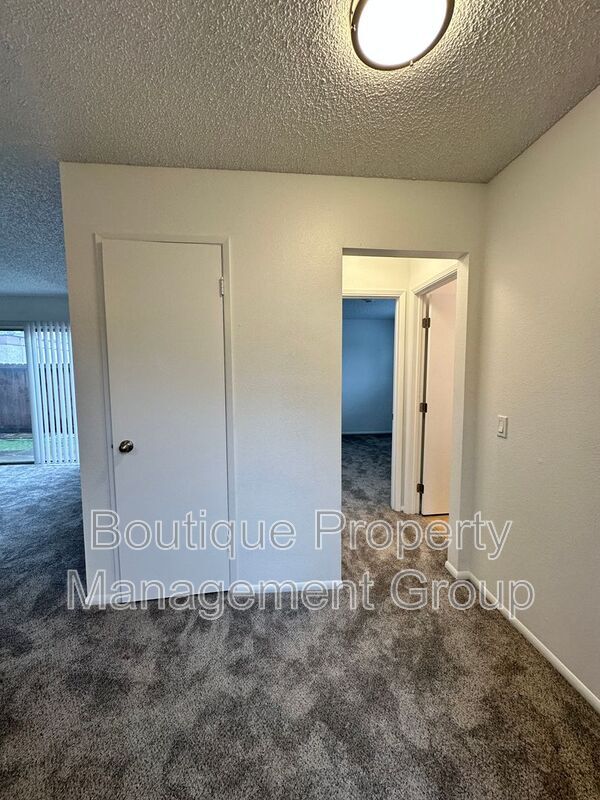 Foto del edificio - 2695 N Canal St