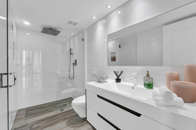 Foto del edificio - 19355 Turnberry Way