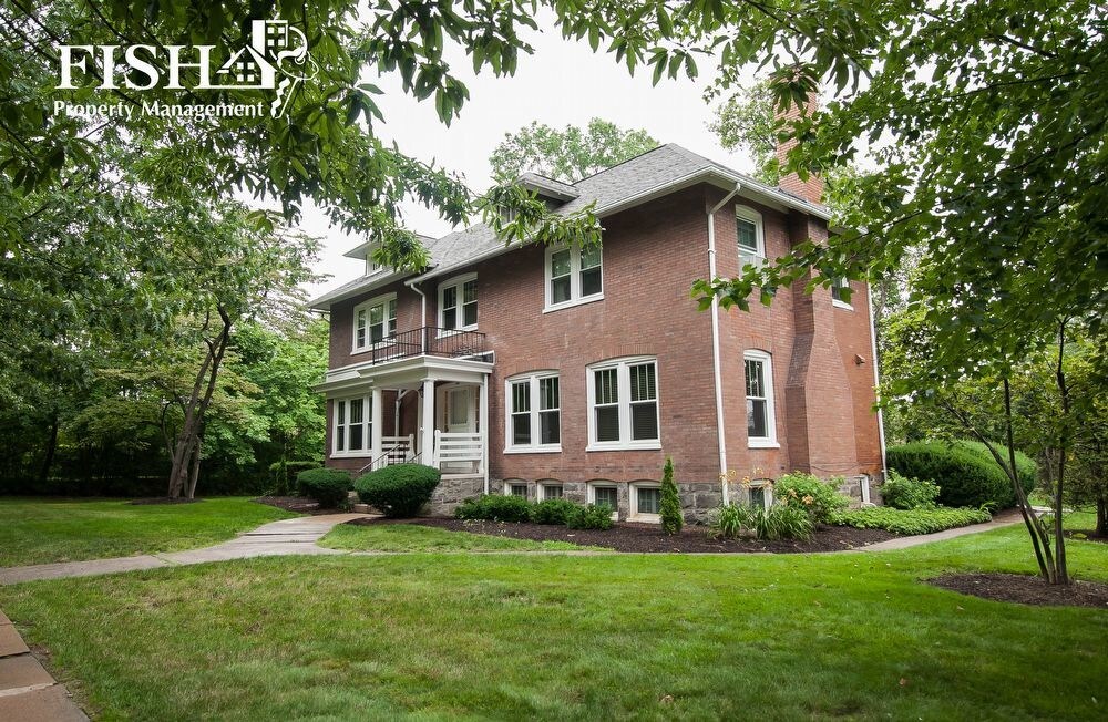 Primary Photo - 1116 Woodmont Ave