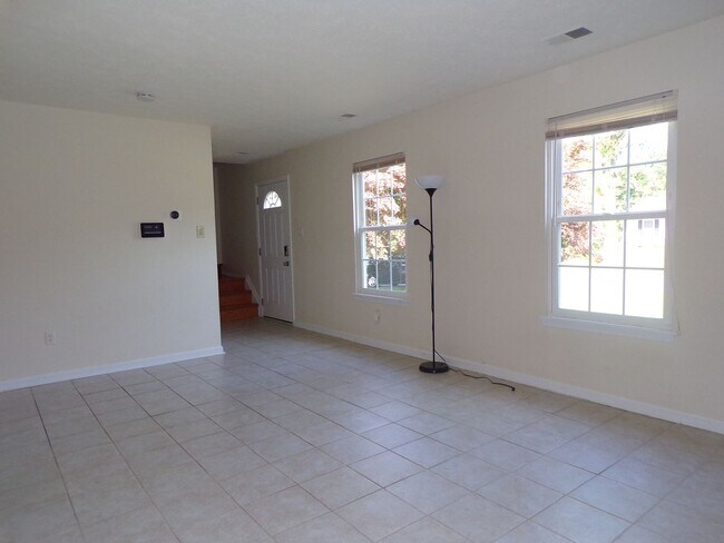 Building Photo - 9/7 app approved - Bowie 3bed/2.5bath Sing...