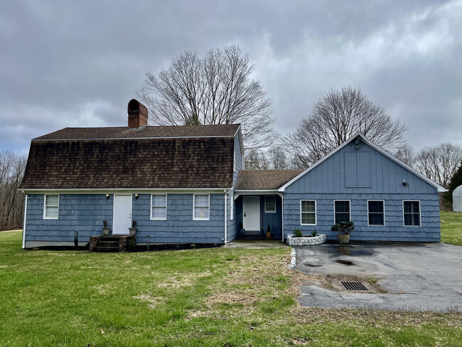 Building Photo - 260 CT-2