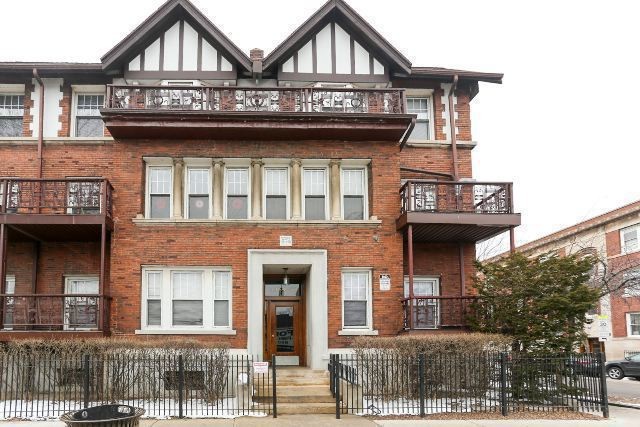 Primary Photo - 4454 N Sheridan Rd