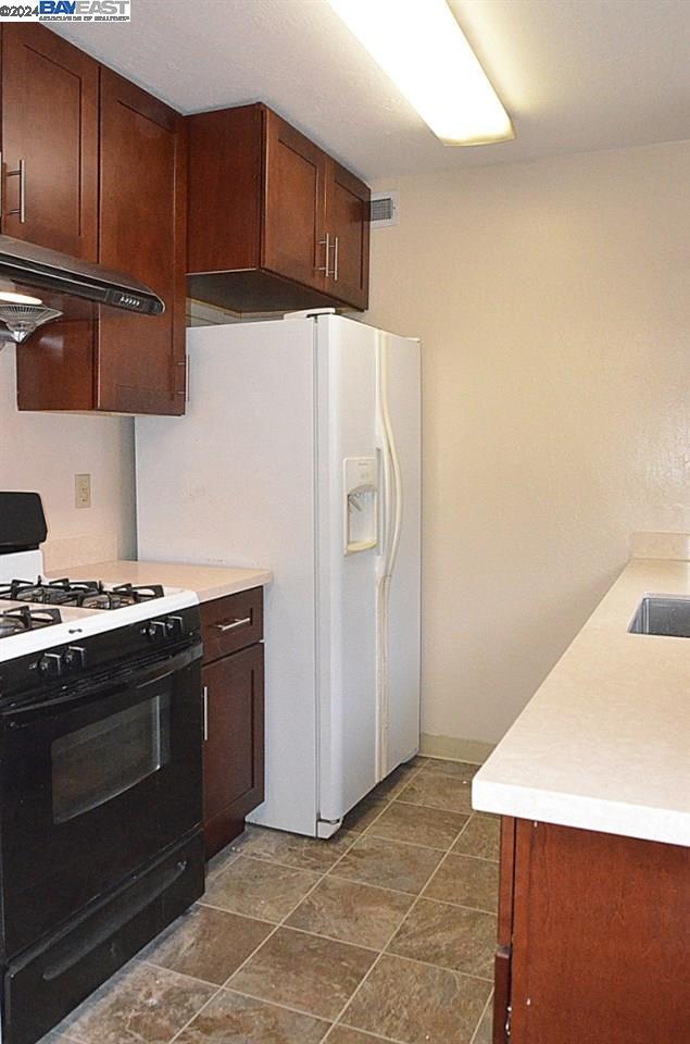 Building Photo - 38590 Princeton Terrace
