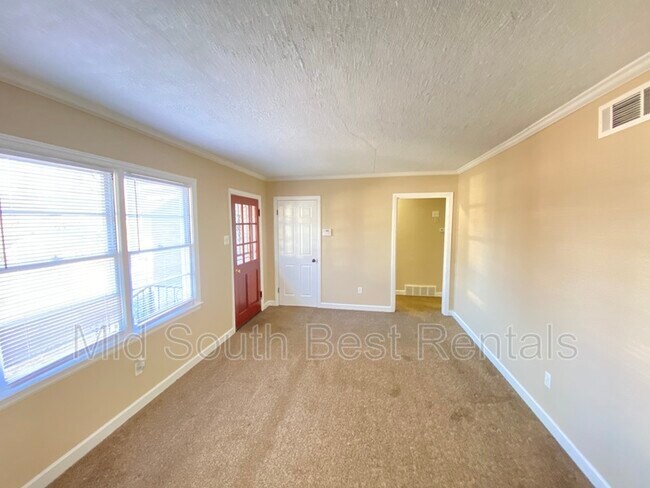 Building Photo - 1483 Rolling Hills Dr