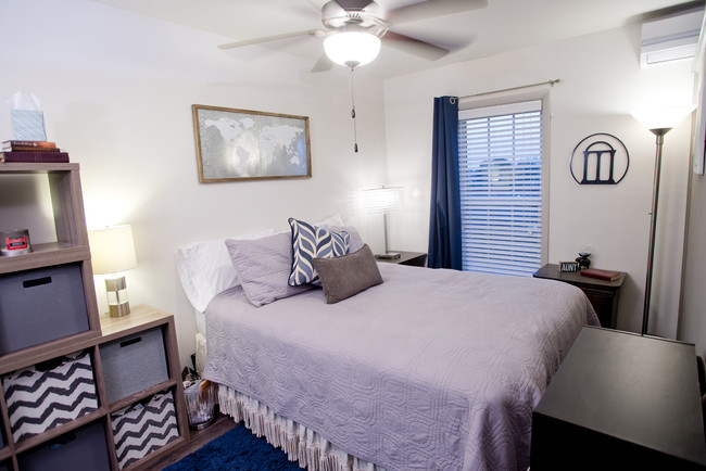 Bedroom - 421 West