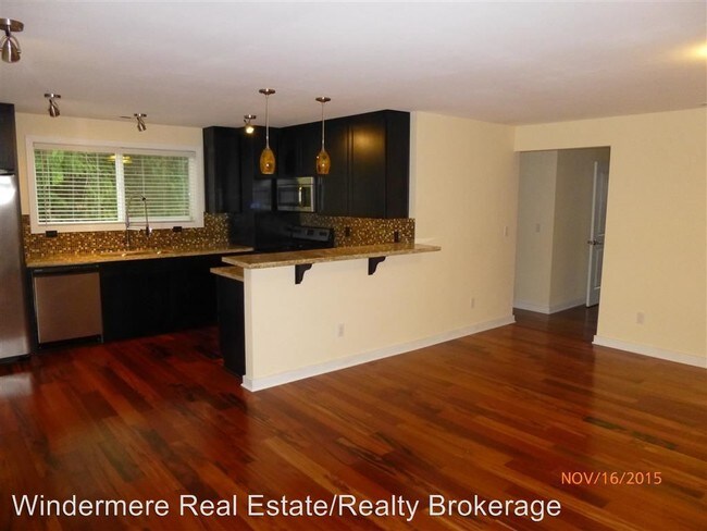 Foto del edificio - 3 br, 1.5 bath House - 13327 Chain Lake Rd