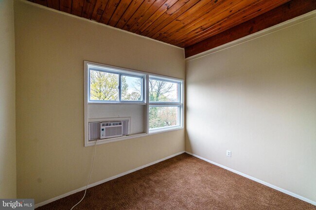 Building Photo - 7300 18th Ave