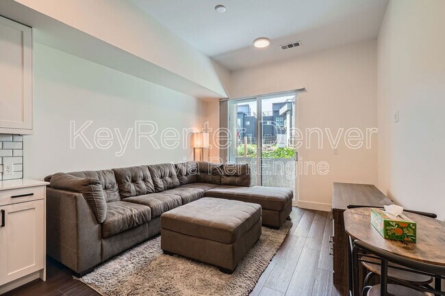 Foto del edificio - 2876 W 53rd Ave