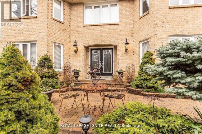 Building Photo - 16 Chalmers Ct