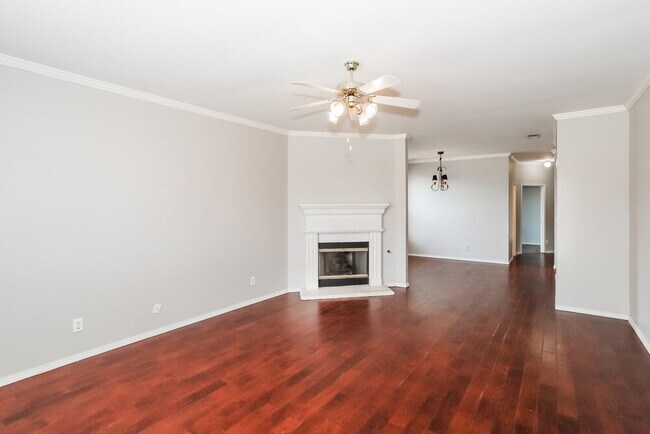 Foto del edificio - 2401 Westheimer Rd