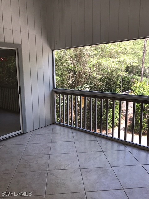 Foto del edificio - 6560 Sandalwood Ln