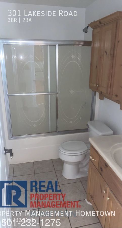 Foto del edificio - BEAUTIFUL 3BR/2BA home in Lakeside School ...