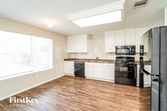 Foto del edificio - 6026 Ironmill Creek