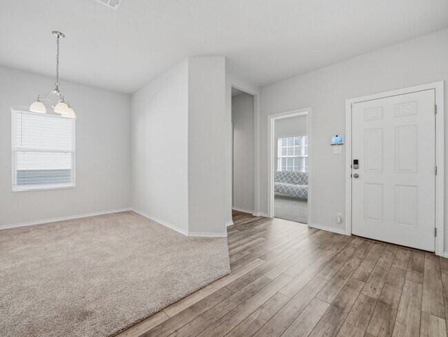 Building Photo - 4615 Serpens