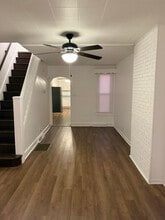 Building Photo - 526-14-1/2 S 14 1/2 St