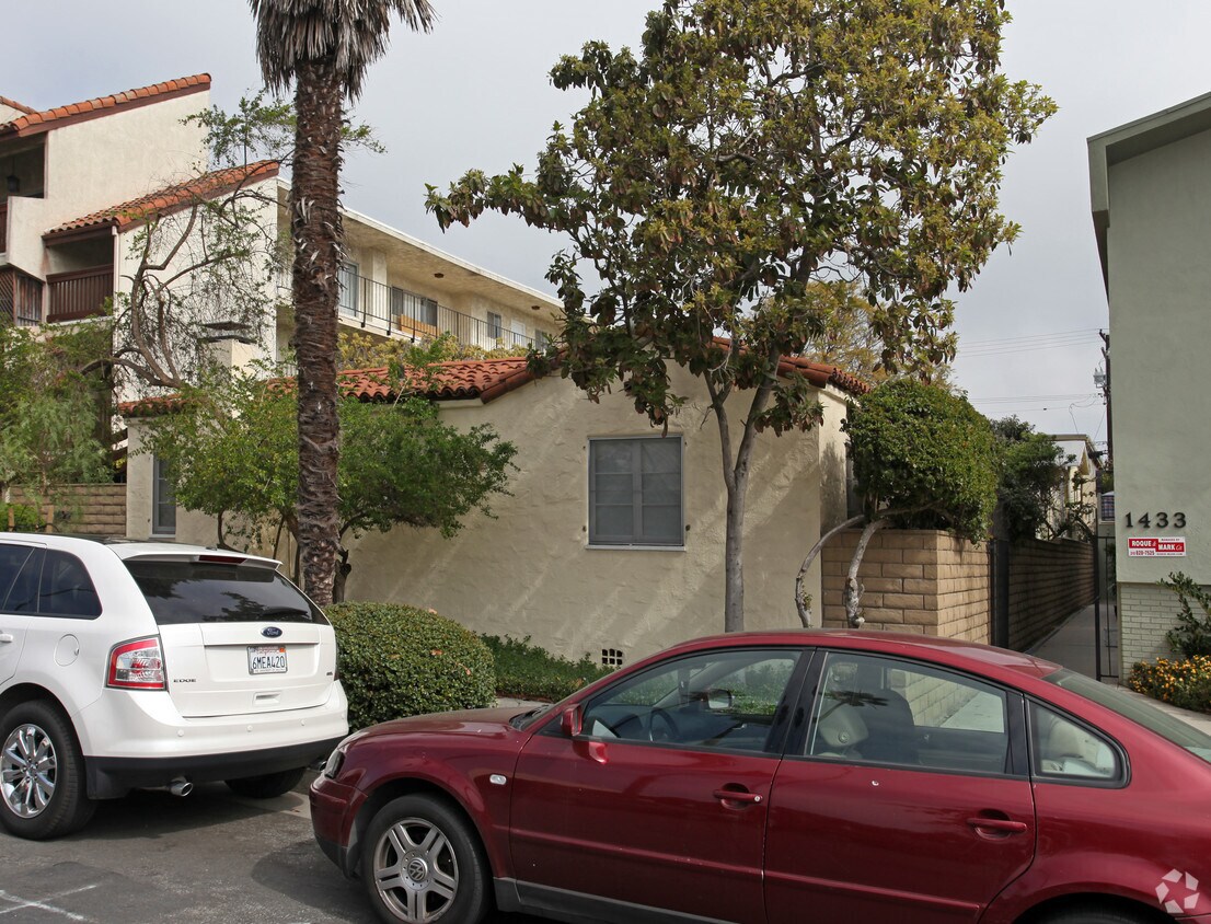 Primary Photo - 1427 Euclid St