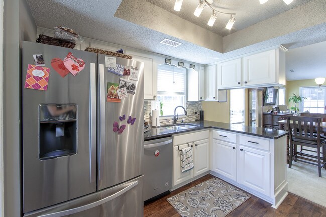 Building Photo - 6818 Copernicus Circle