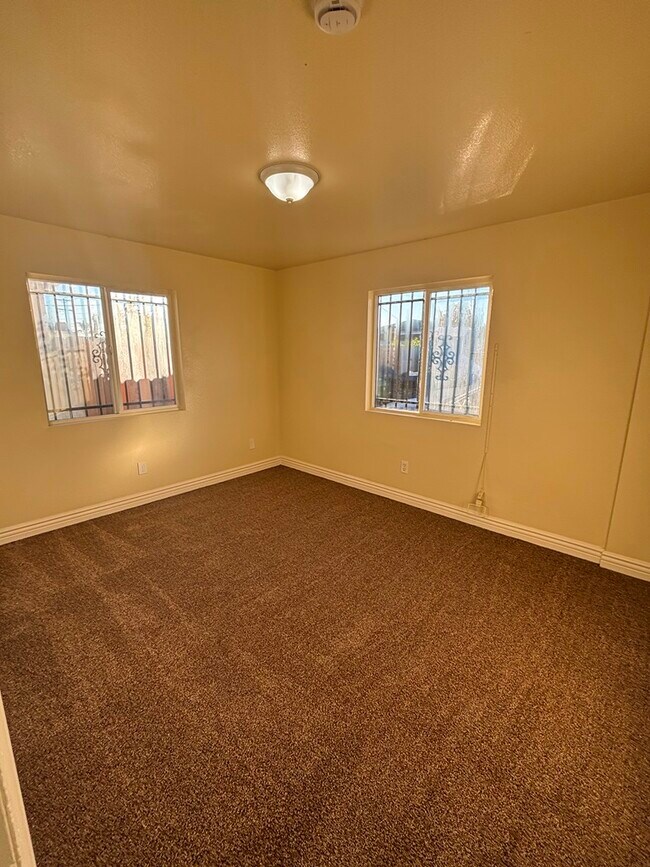 Foto del edificio - 632 E 113th St