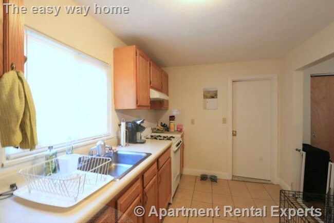 Photo - 128 Pine St Apartment