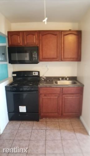 Primary Photo - 1 br, 1 bath Apartment - 609 S 20th St 3
