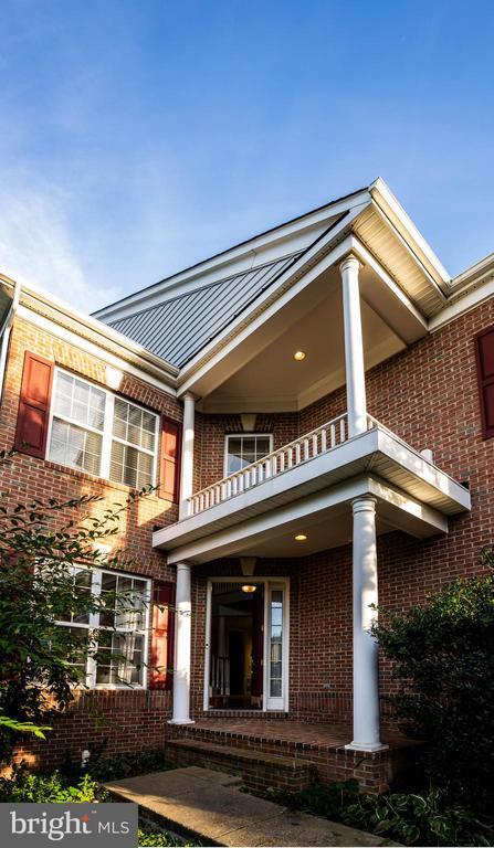 Building Photo - 9571 Linnett Hill Dr