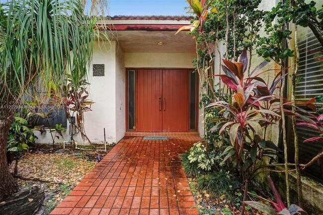 Foto del edificio - 5740 SW 33rd Terrace