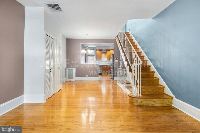 Foto del edificio - 755 S 10th St