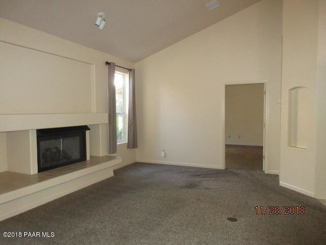 Foto del edificio - 143 N McCormick St
