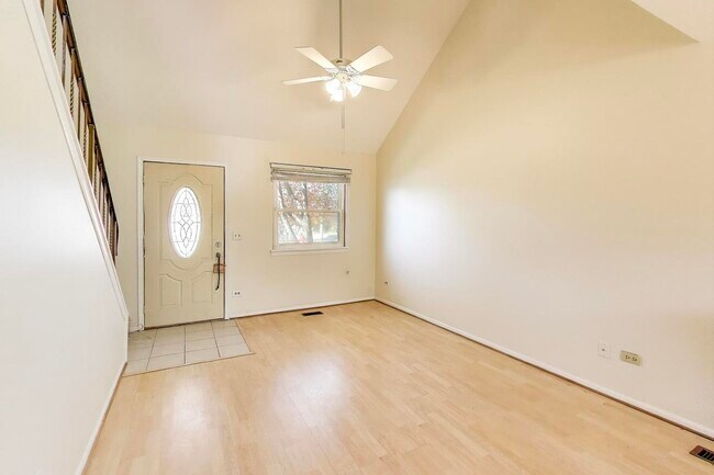 Foto del edificio - 1018 Pheasant Run Ln