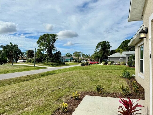 Foto del edificio - 4110 Targee Ave