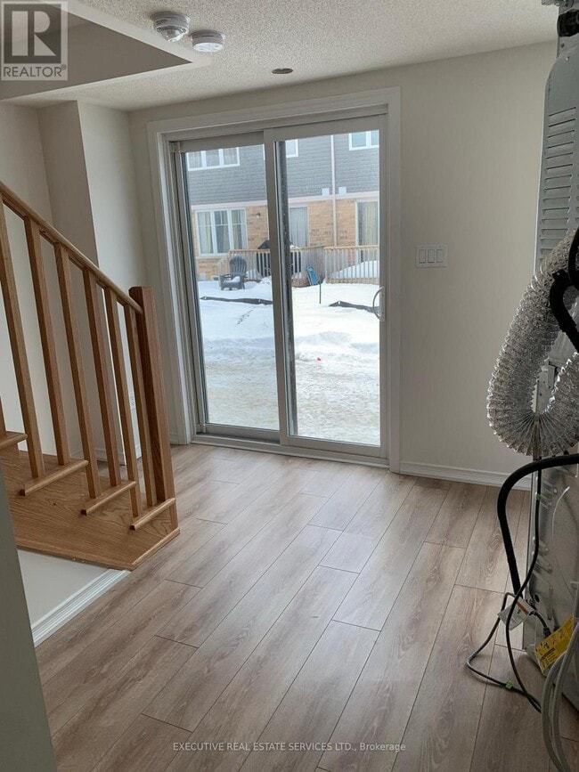 Building Photo - 99 Danzatore Path