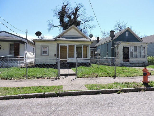Building Photo - 4 Single Family/Duplex Rental Properties Pack