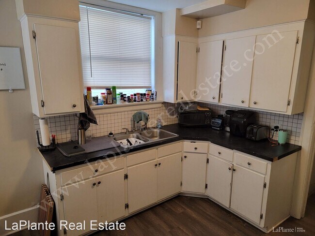 Foto del edificio - 4 br, 2 bath House - 1831 Perth Street 1