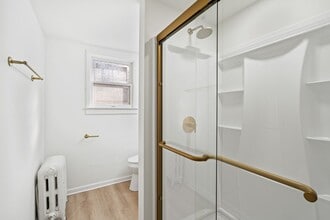 Building Photo - 206 Wallace Ave